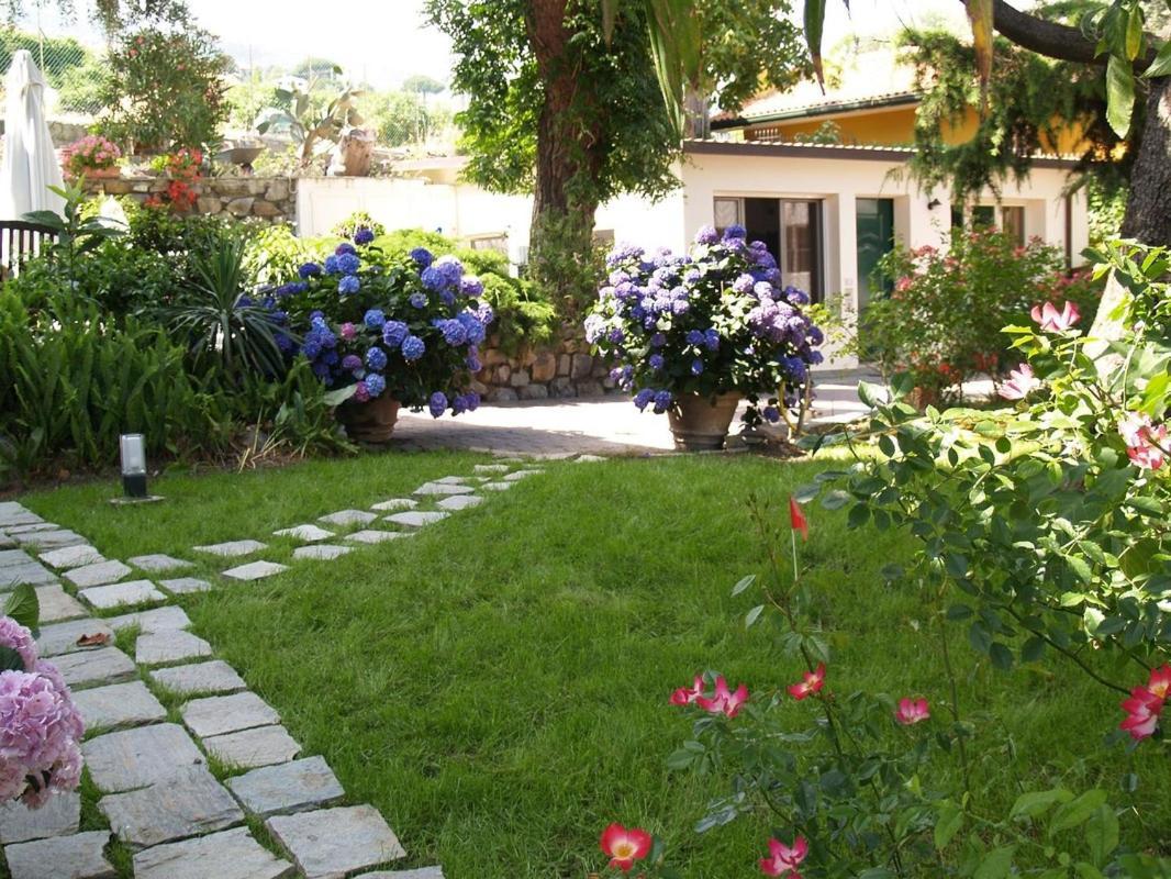 Suite Roxanne Sanremo Bagian luar foto